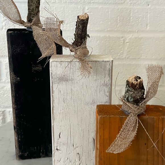 Rustic Fall Decor Wood Pumpkin Set Handcrafted Set of 3 So Cute!! - Picture 7 of 9